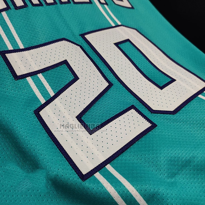 Maglia
 Gordon Hayward NO 20 Charlotte Hornets Icon Autentico
 2020-21 Verde

